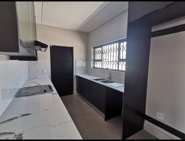 3 BEDROOM PROPERTY TO RENT IN GOODWOOD CENTRAL